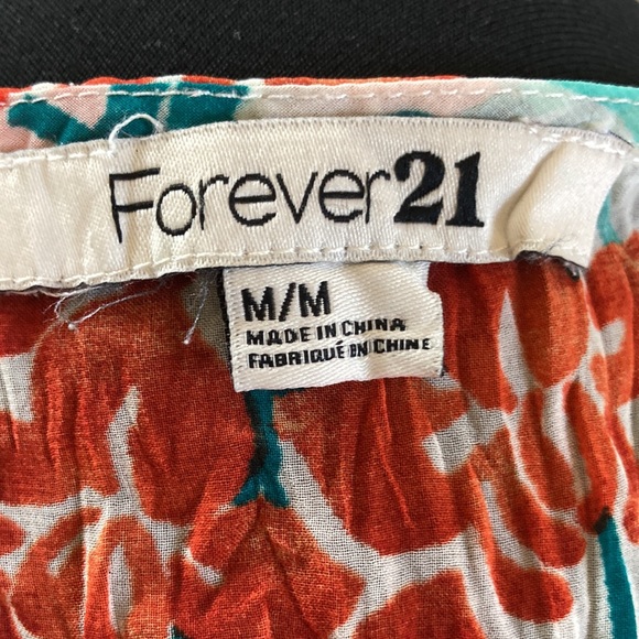 Forever 21 HiLo top - Picture 3 of 6